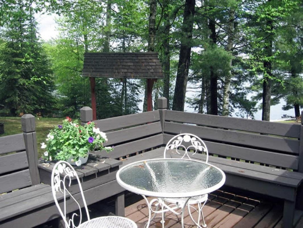 Crazy Loon Lodge Saint Germain Exterior foto
