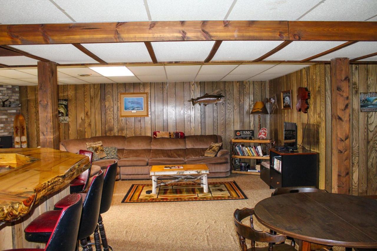 Crazy Loon Lodge Saint Germain Exterior foto